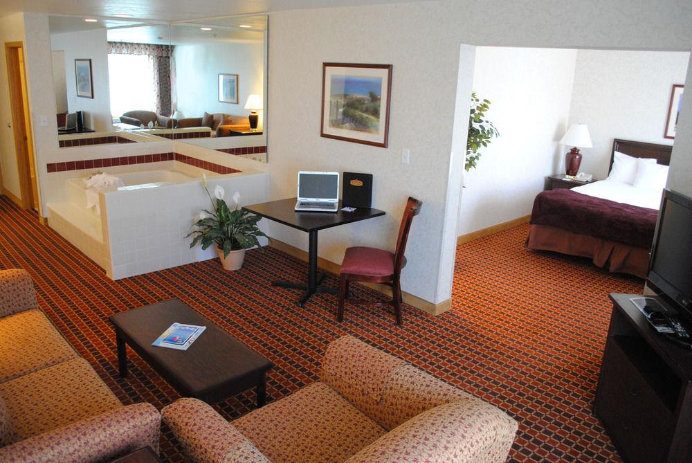 Best Western Brigham City Inn & Suites Exterior photo